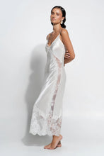 Load image into Gallery viewer, Ginia Aurielle Slip - Cream
