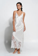 Load image into Gallery viewer, Ginia Aurielle Slip - Cream
